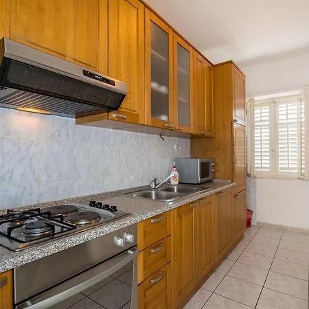 Petar Apartment Kastela