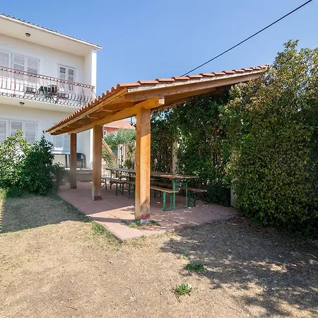 Apartman Petar Kastela