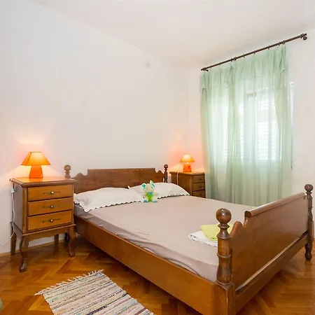 Petar Apartment Kastela