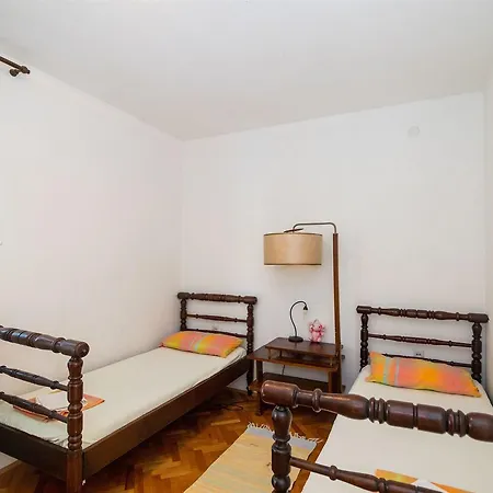 Apartment Petar *
